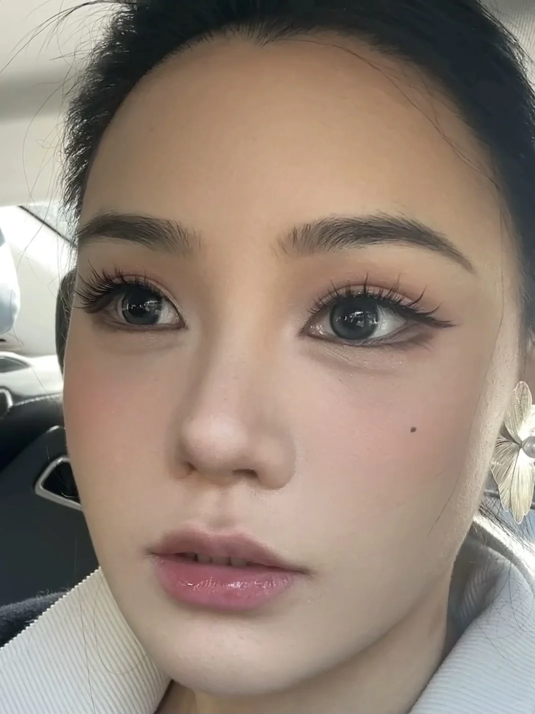 2024年度成就：妆后走在路上没被同事认出过