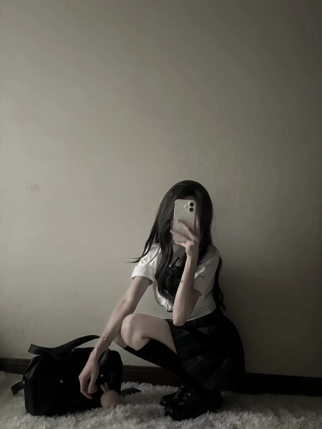 jk对镜拍照姿势