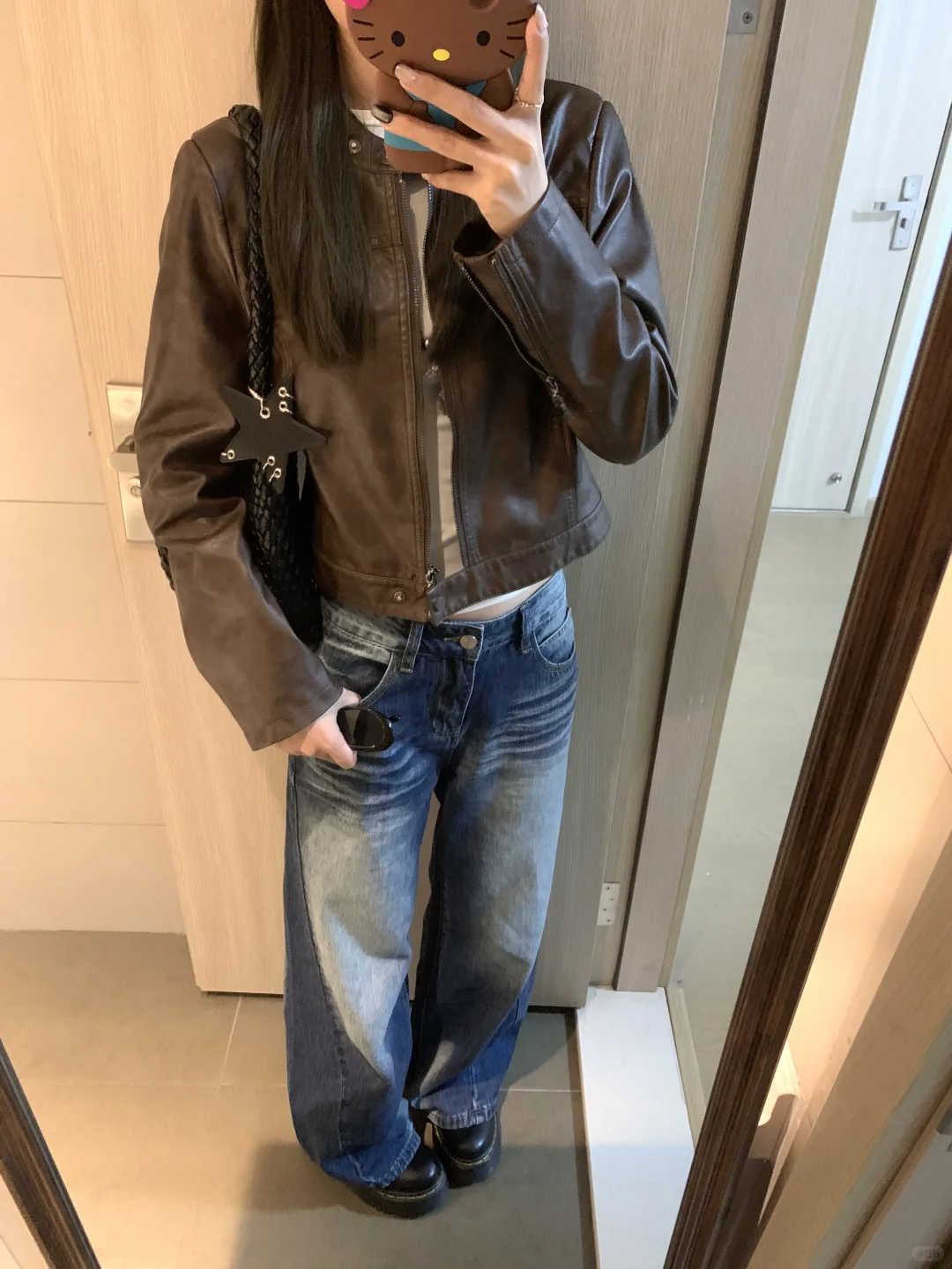 穿穿皮衣🕶️