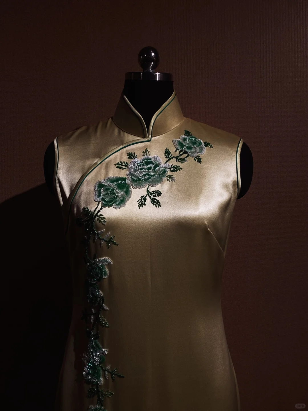 好展都是免费的:一个旗袍展 半部民国史