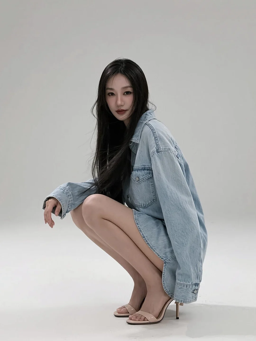 被这个女的美到🥰