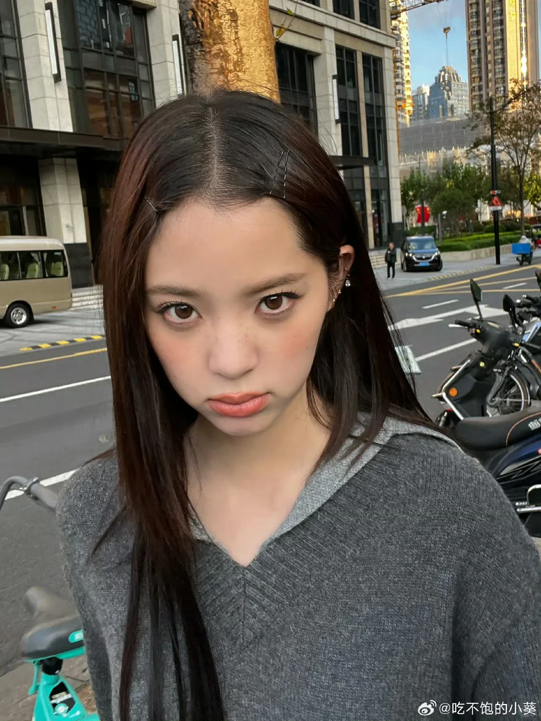 右滑看姐的反差感 ➡️