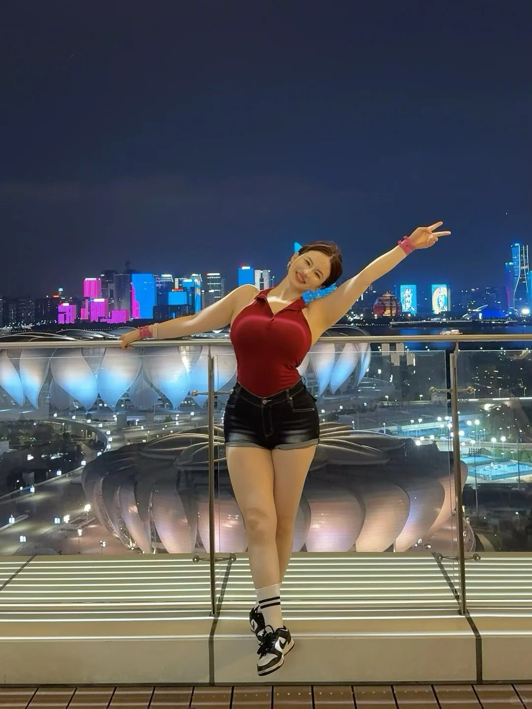 健壮美女来了