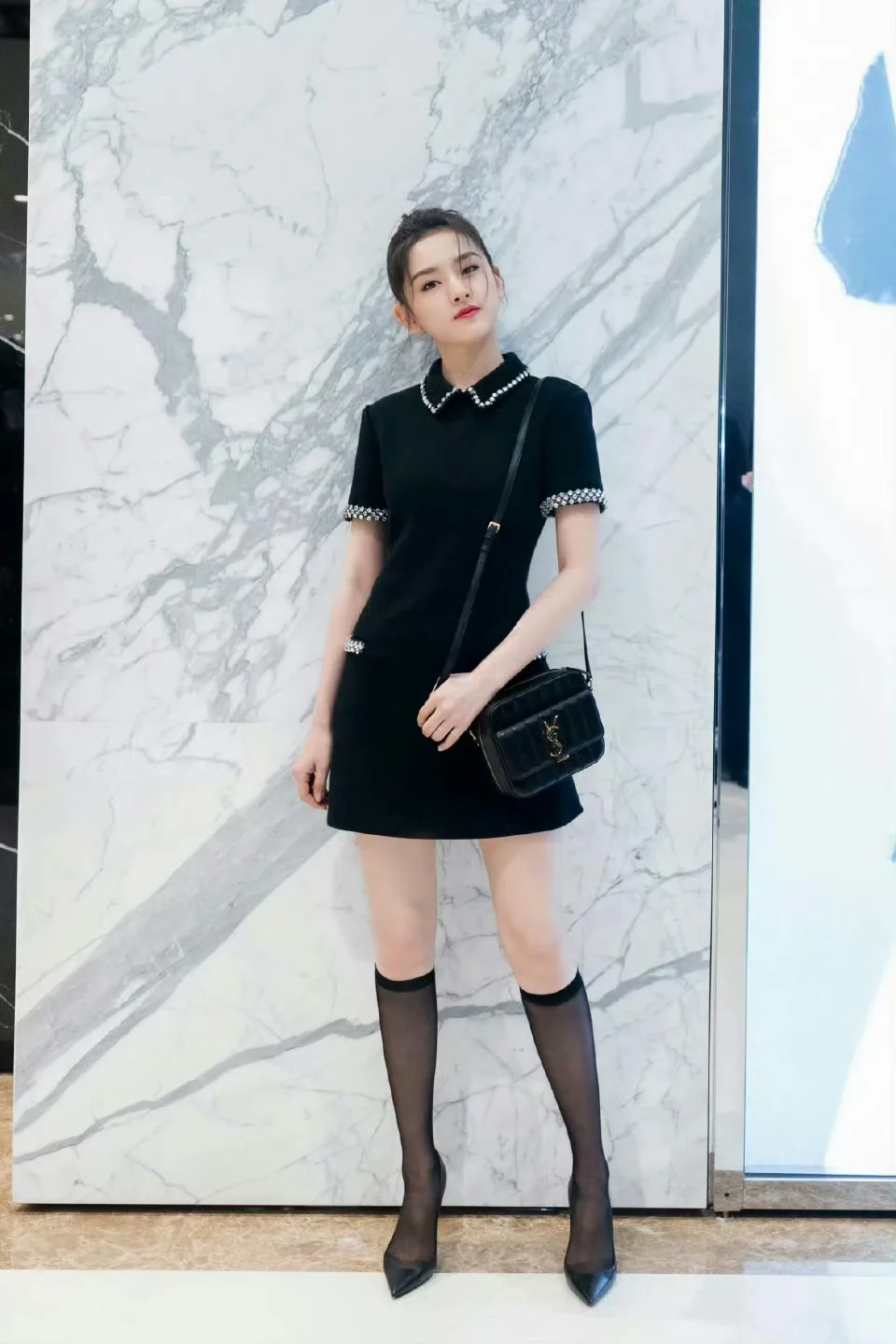 宋祖儿 法式复古裙黑丝好撩人