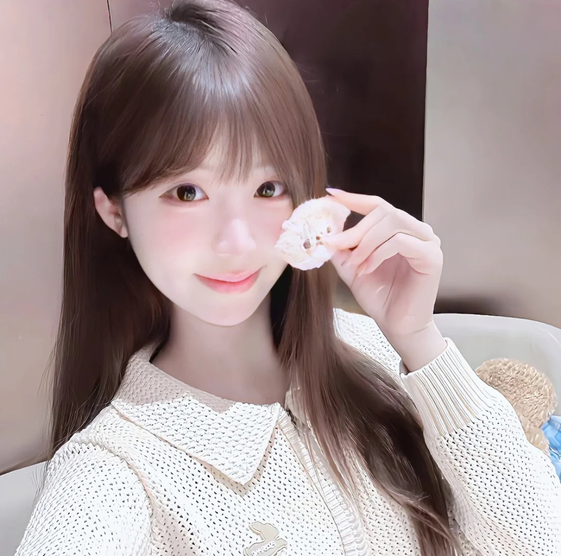 𝗪𝗲𝗰𝗵𝗮𝘁女头｜一组清冷小白花