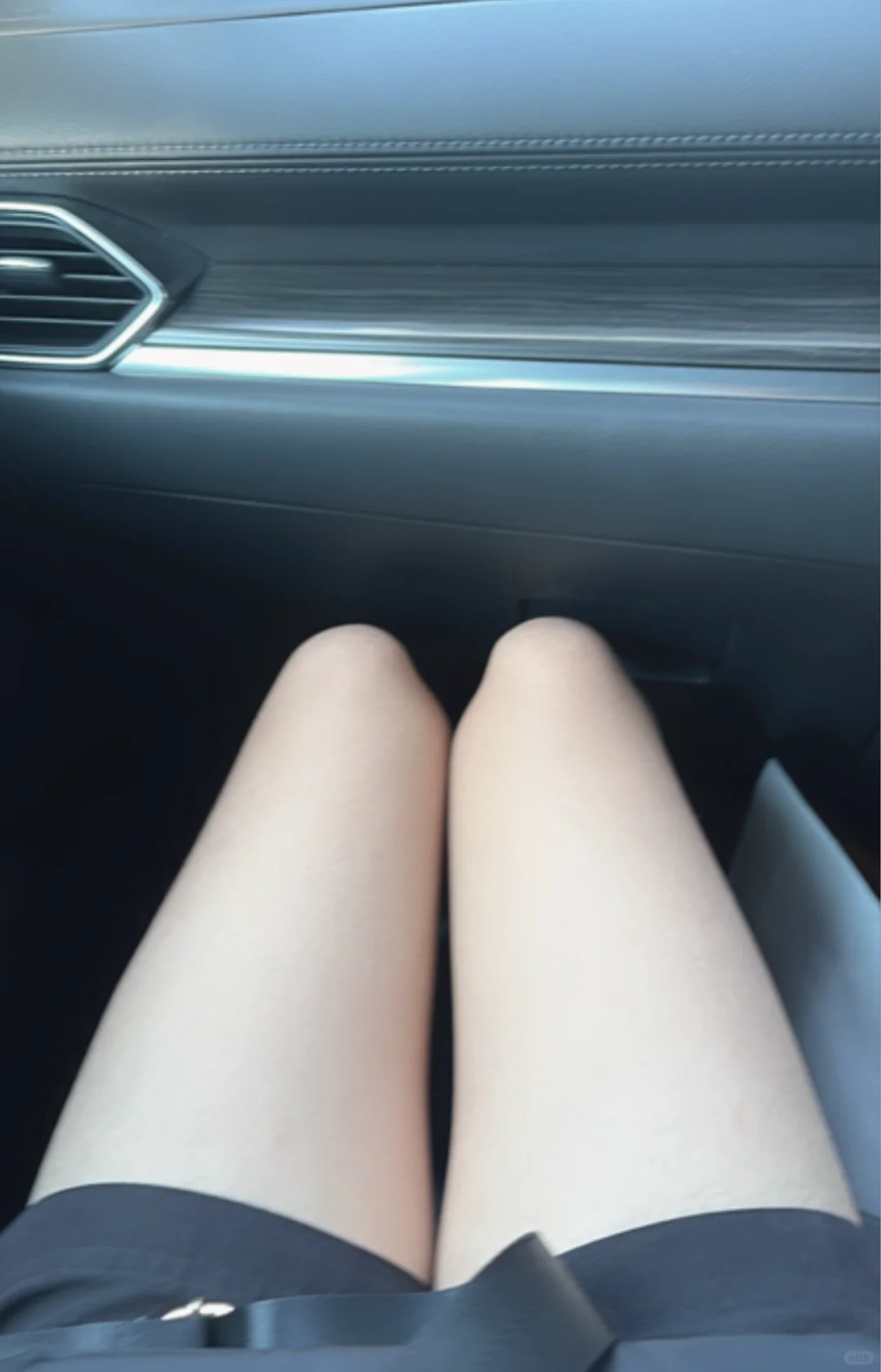 我好像找到了坐车的正确姿势！