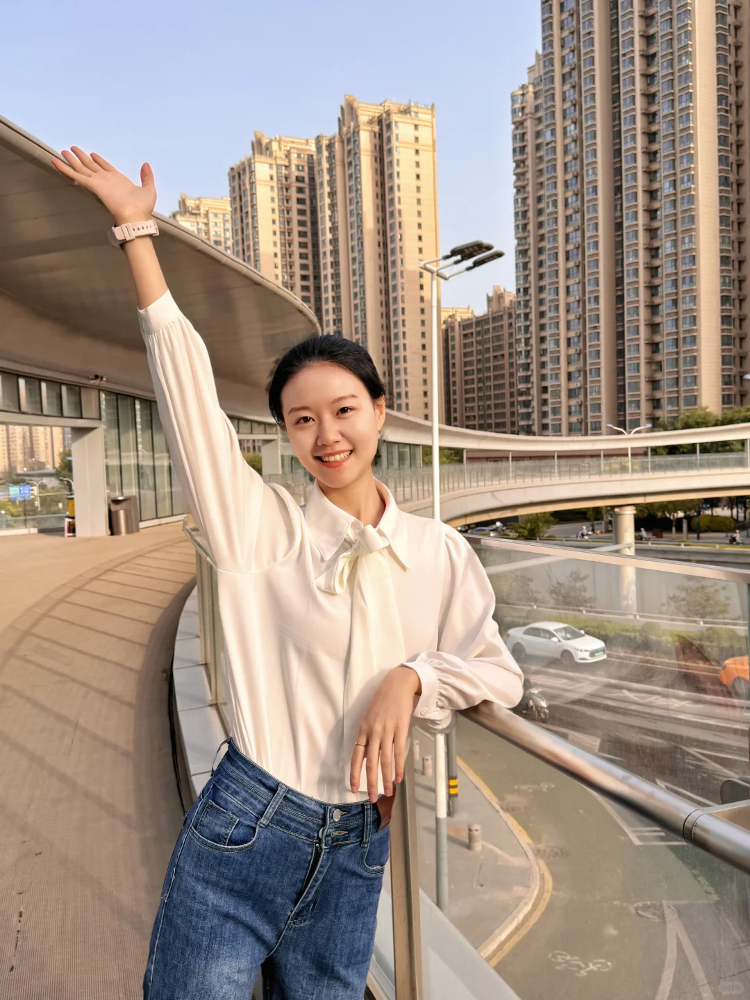 00年女医生|今天是穿白色衬衫的漂亮姐姐