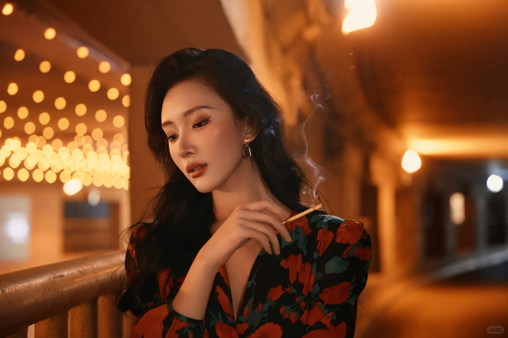 ✨港风夜景封神机位!隧道 + 红裙绝了!