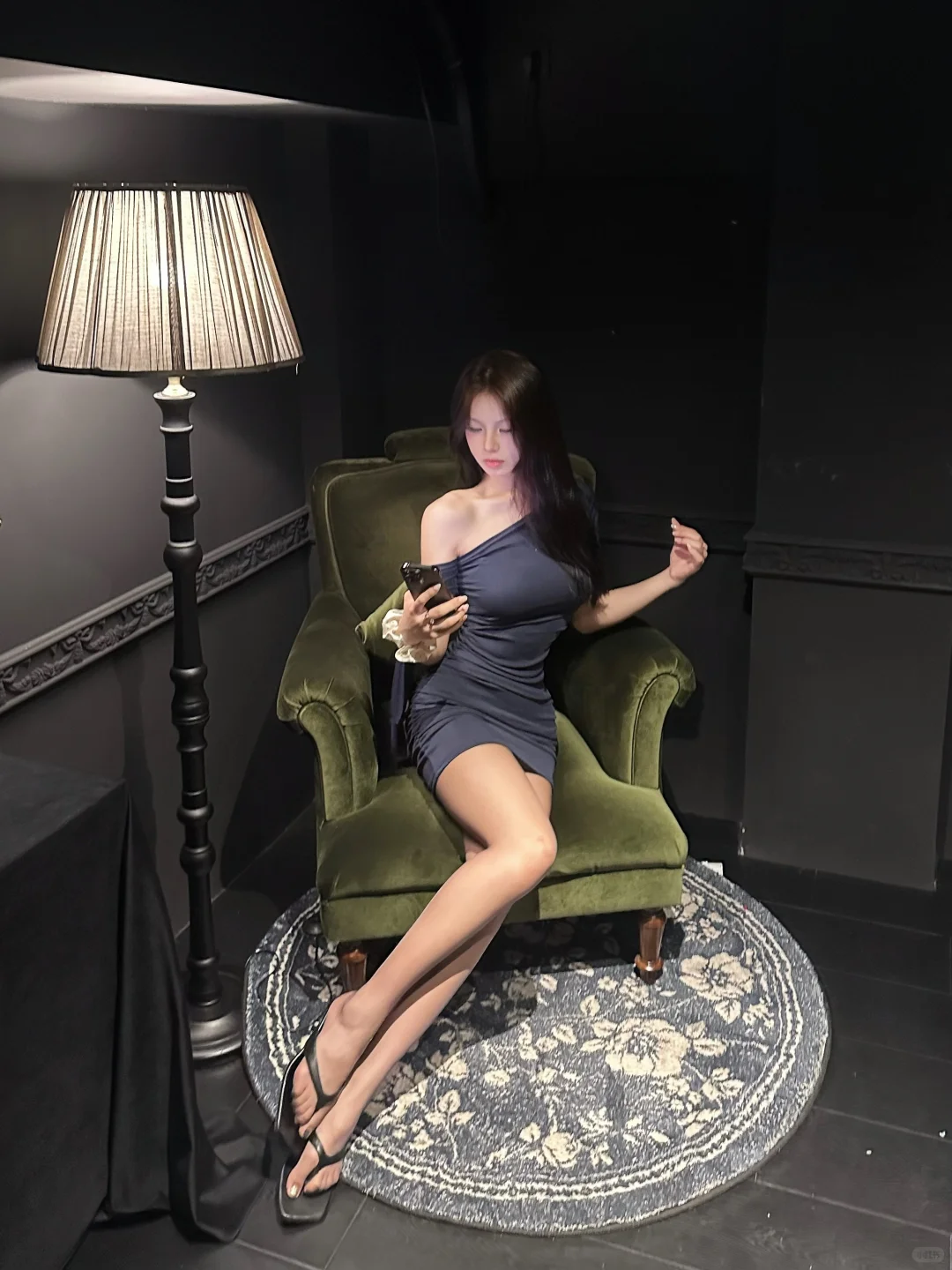 都给我去学这个拍照姿势!📸