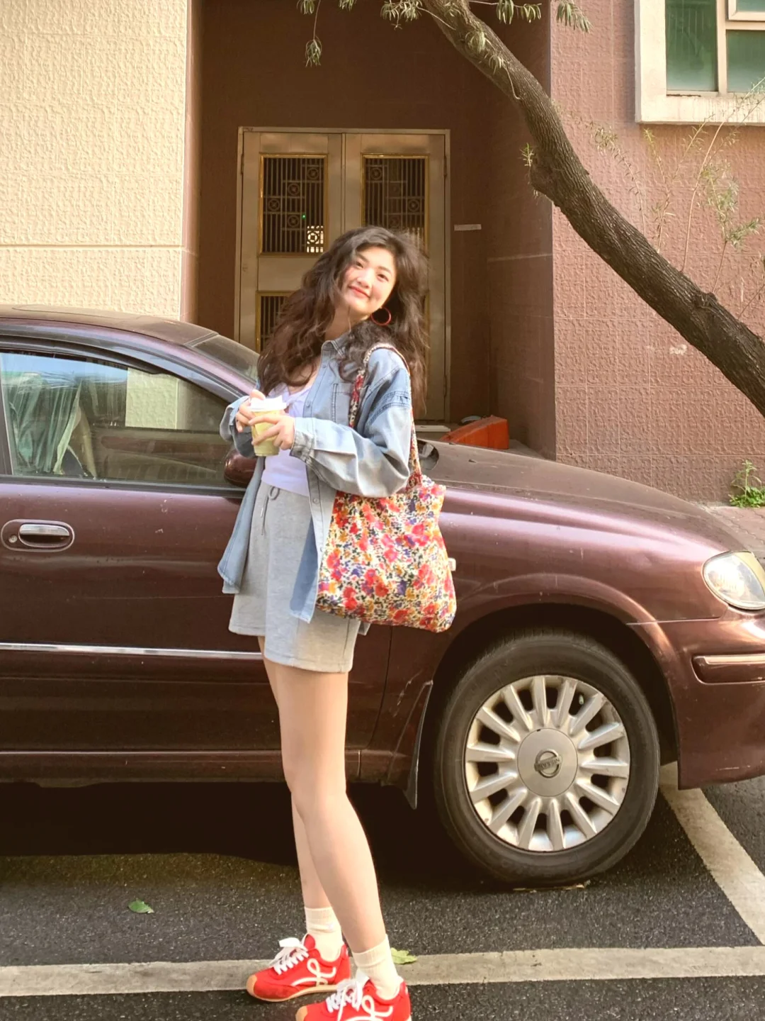 140斤美出圈啦！阳光一照美到犯规！