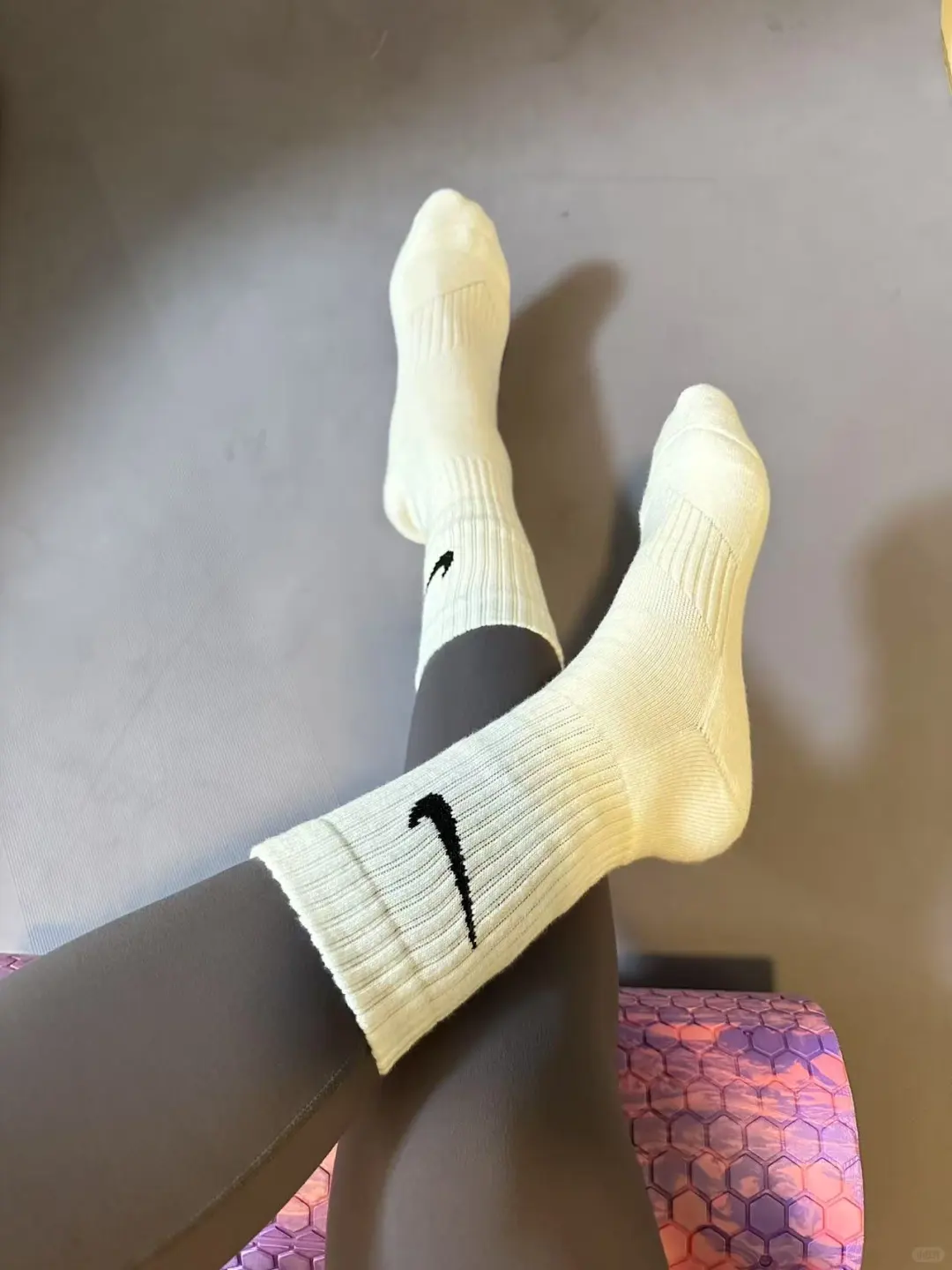 到底是爱运动还是爱袜子