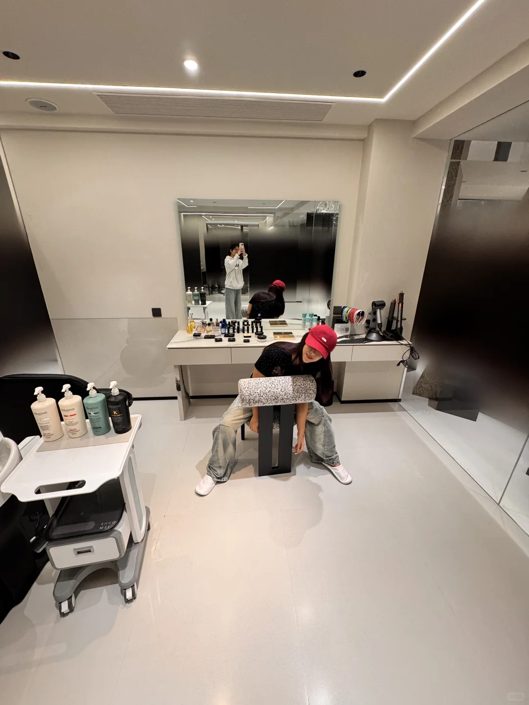 变成素颜美女喽