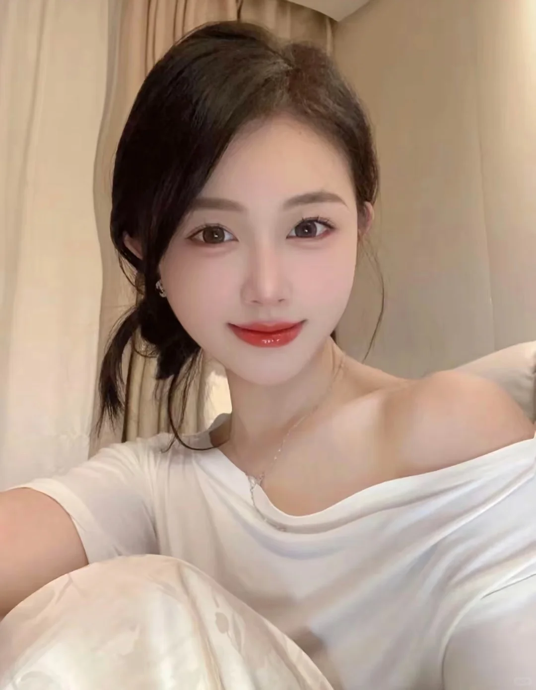 是你会喜欢的温柔女孩吧～🌸
