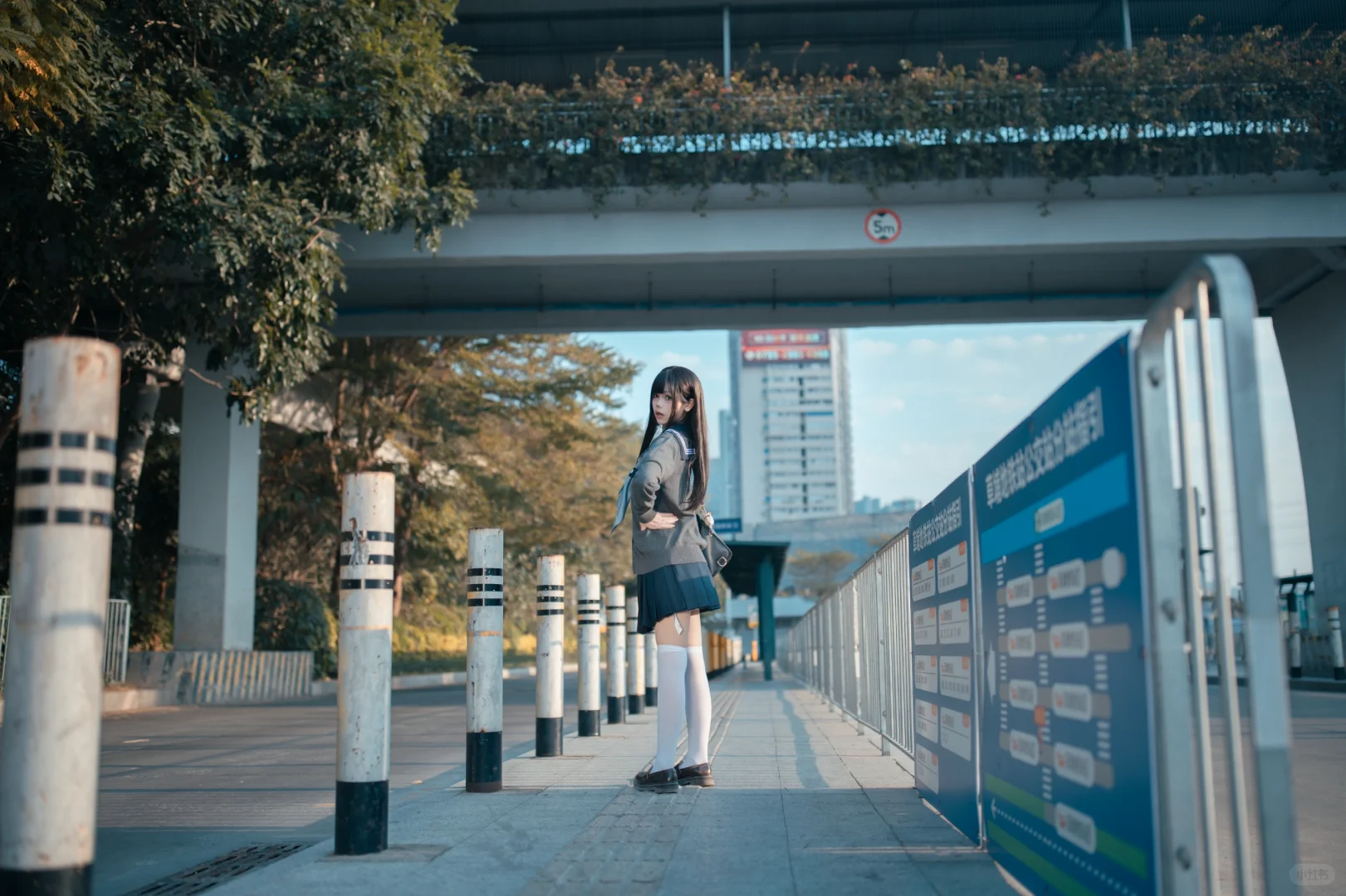 等车的jk少女｜日系写真