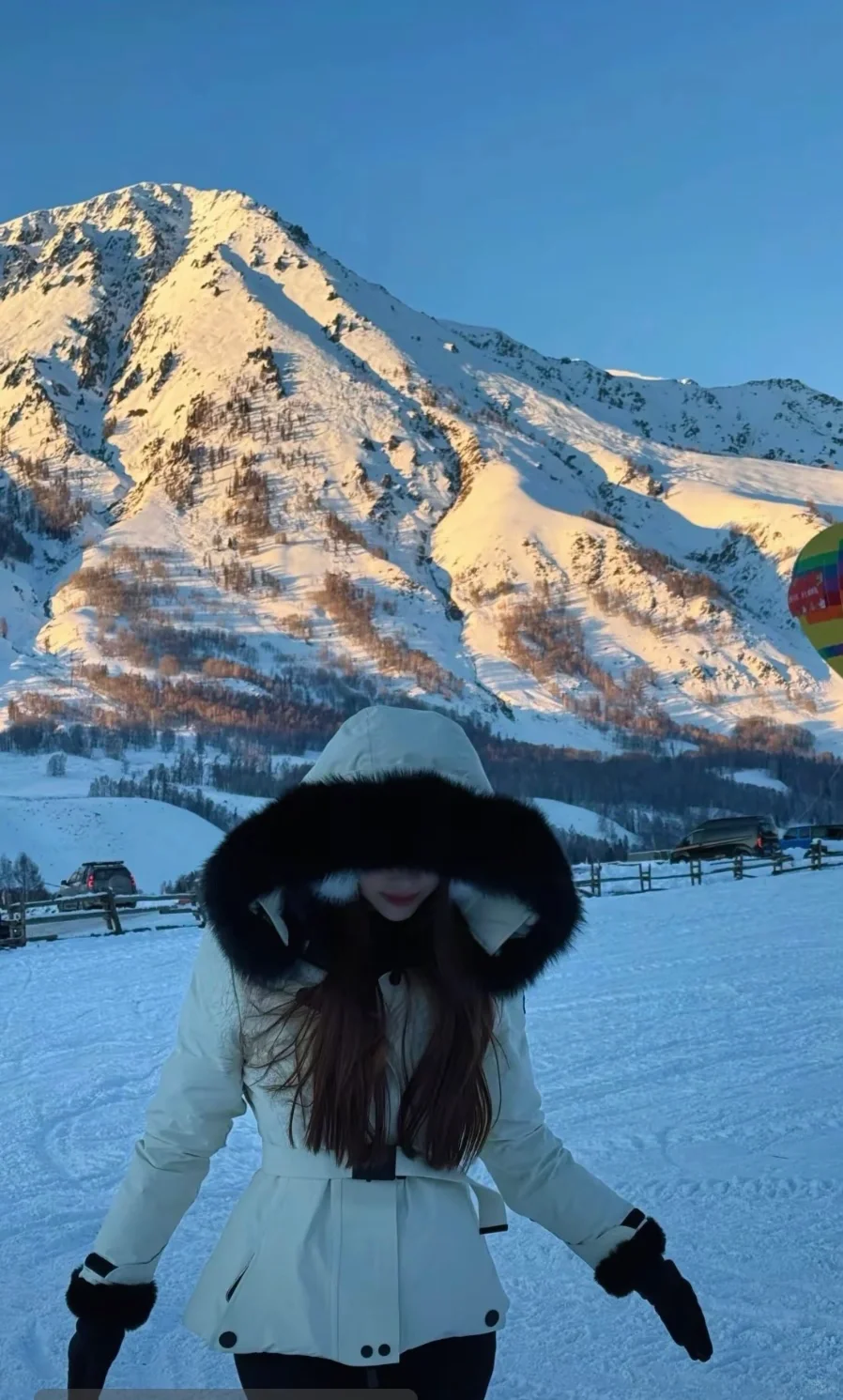 雪山拍照穿搭｜被追着问的冬日氛围感战袍