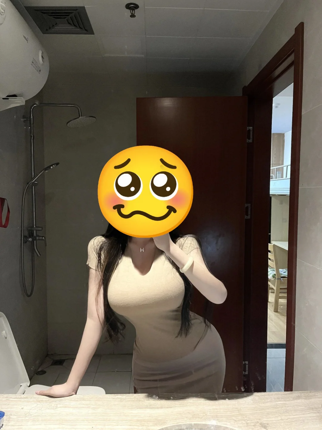 真的很爱包臀裙~不过更爱你