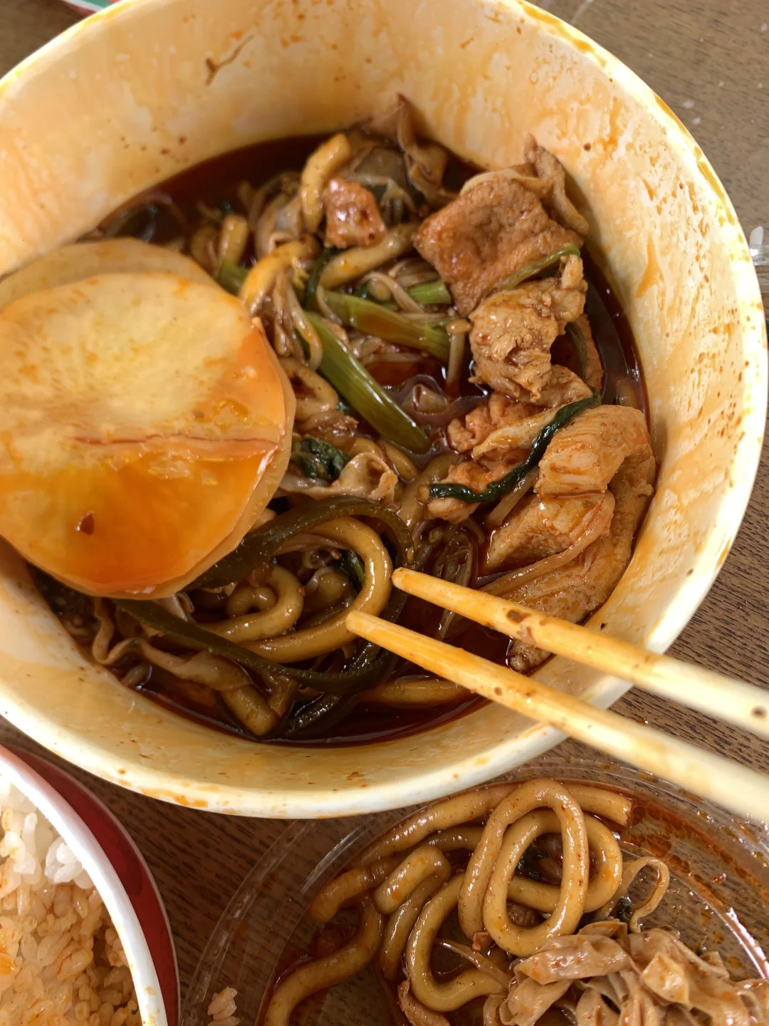 经贸大学附近 冒菜酸甜口竟变“甜辣炸弹”🌶️