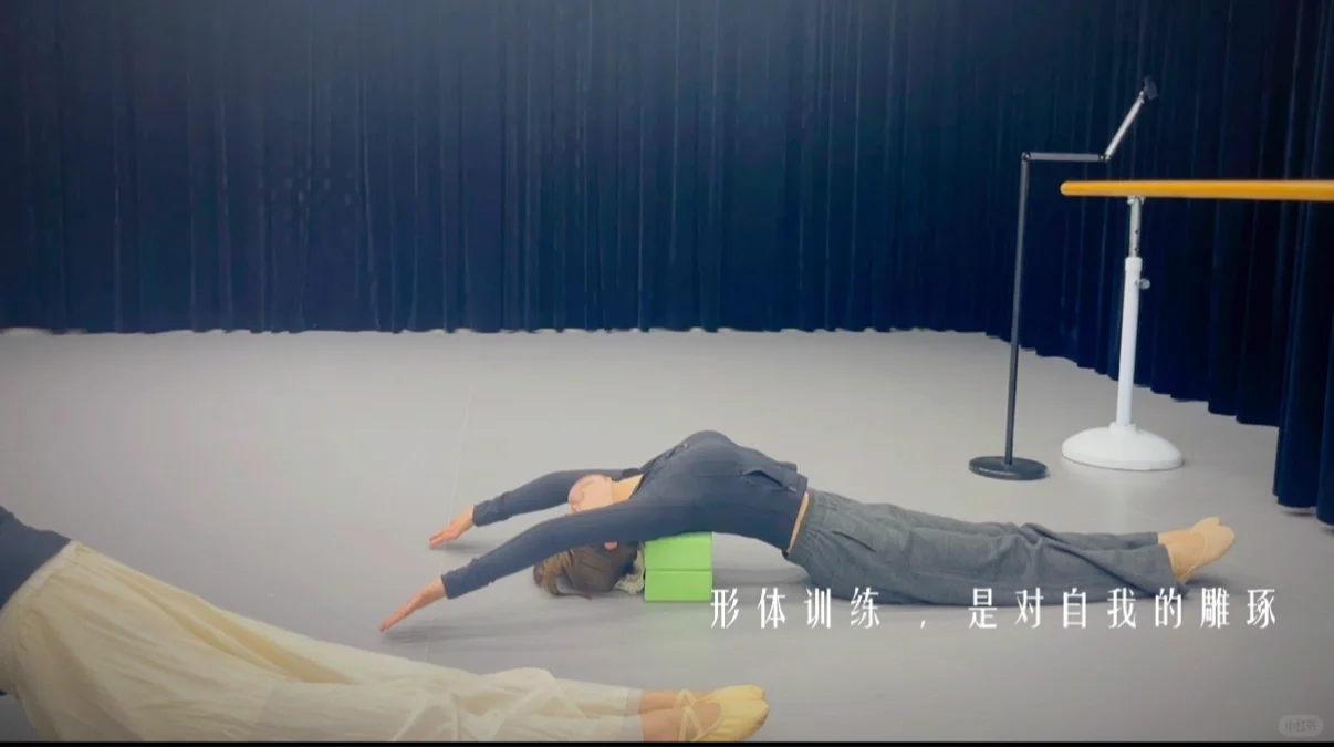 lulu家瑜伽服,上普拉提也穿,练舞蹈也穿