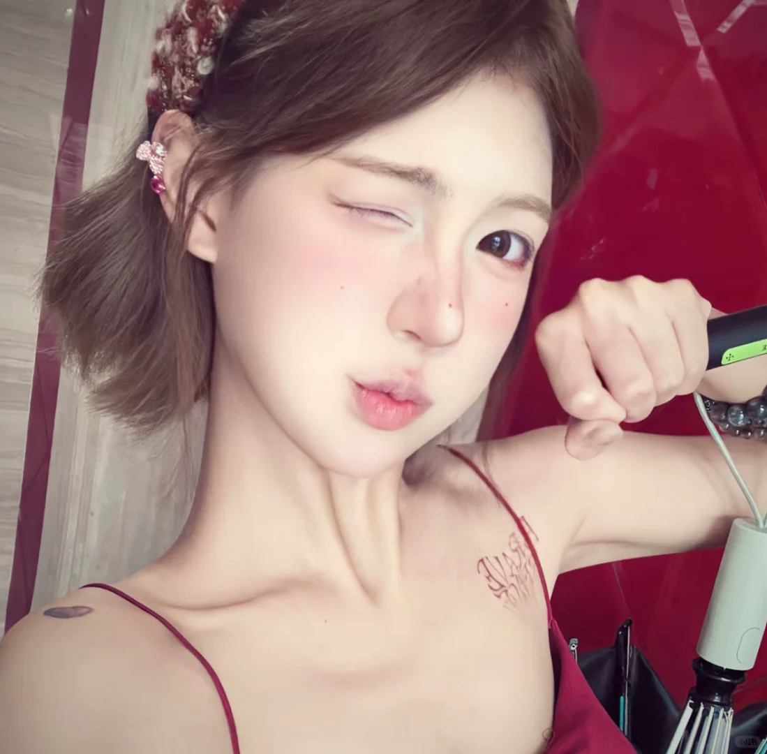 𝙎𝙝𝙖𝙧𝙚 | 胶片的复古滤镜女头🎞️