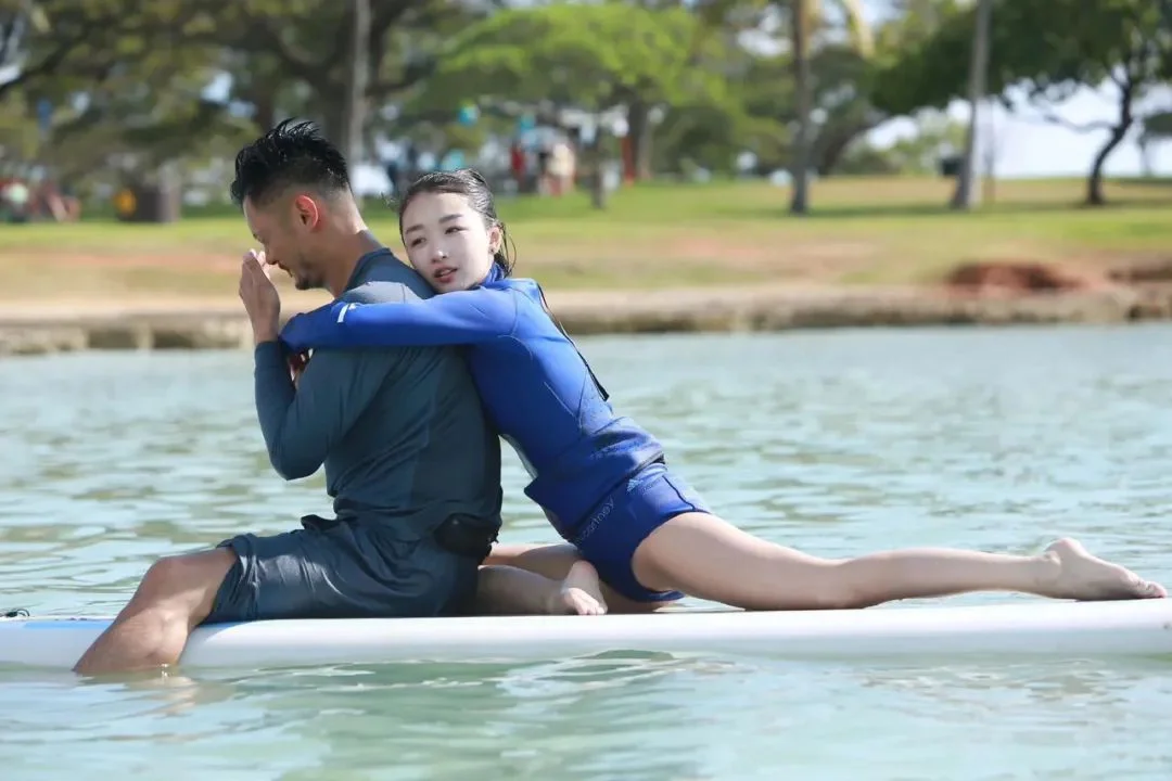 好尴尬!她上综艺为什么不能穿平角泳裤