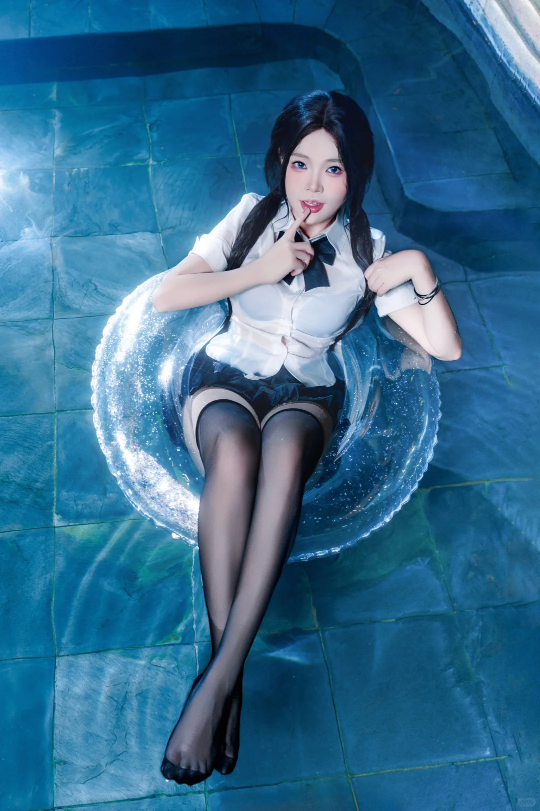泳池 jk