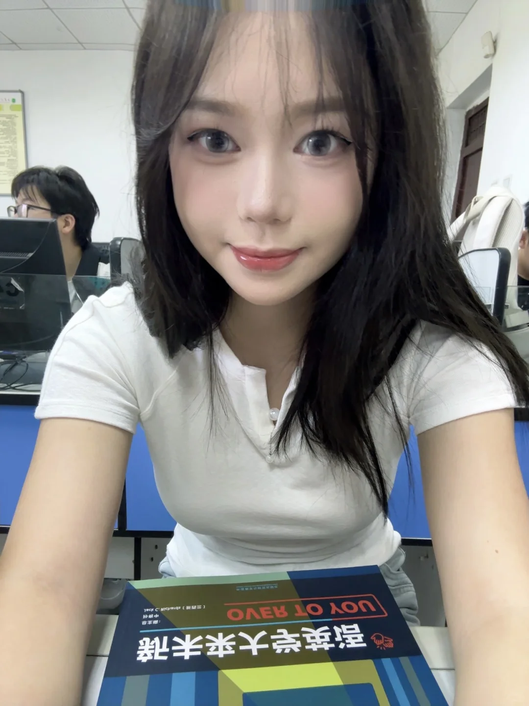 开学第一天٩(˃̶͈̀௰˂̶͈́)و