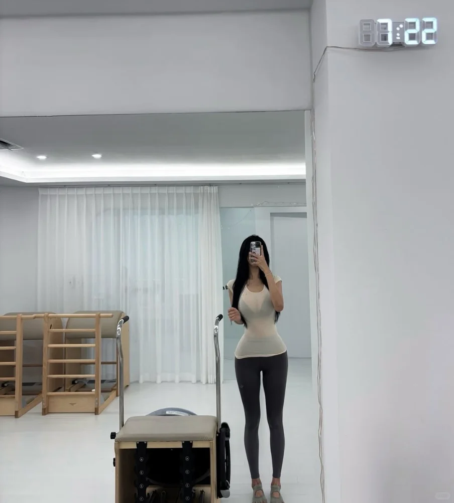 秋季普拉提穿搭
