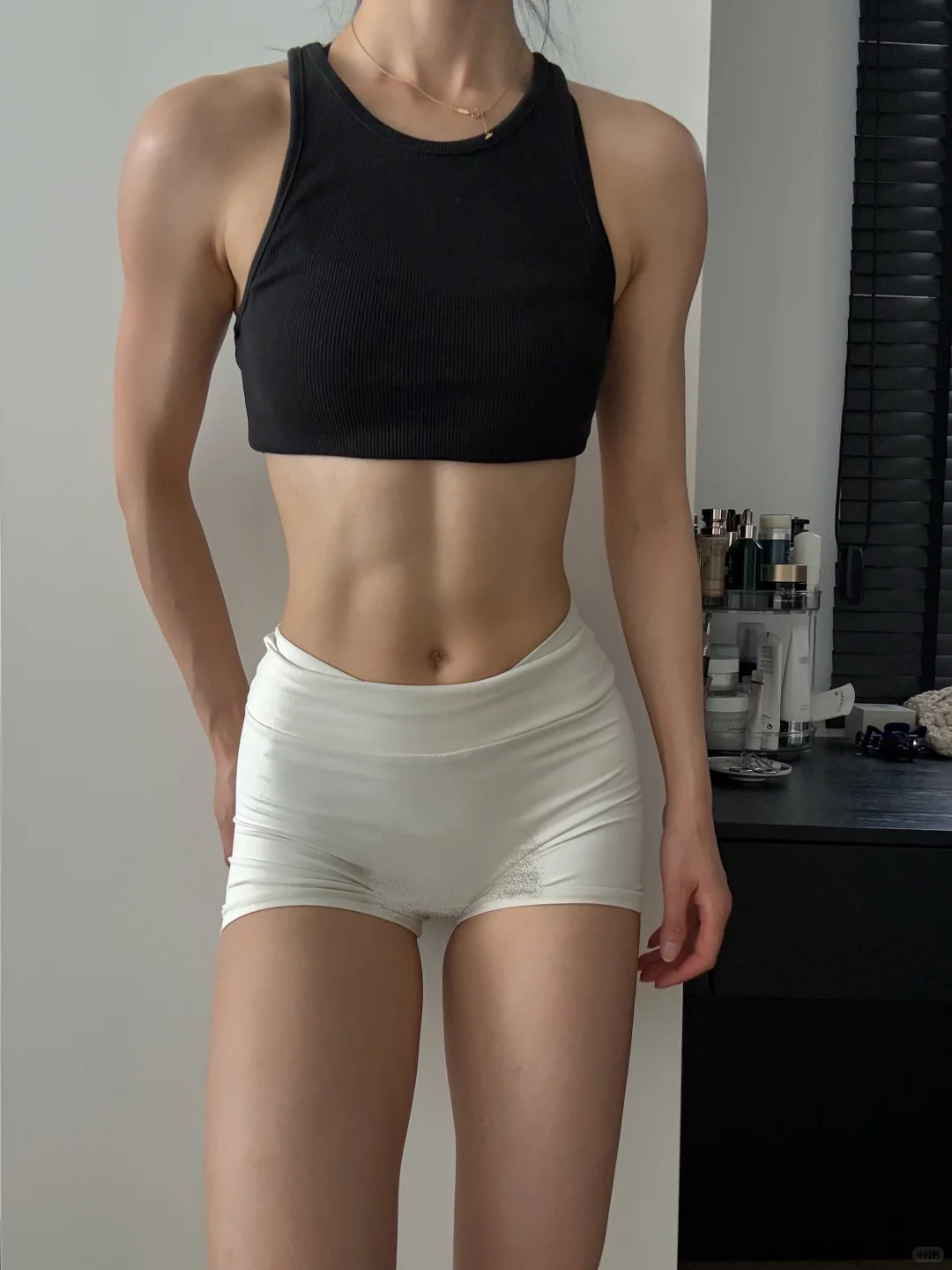 这臀腿肌肉线条 爱了爱了😍