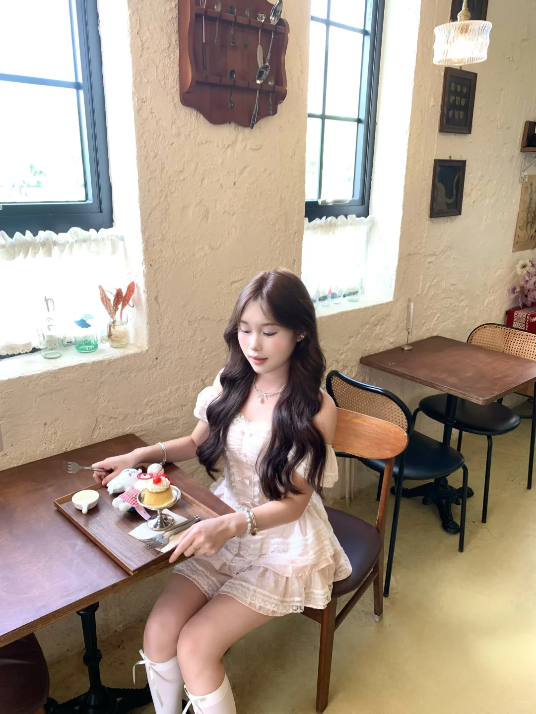 𖧷₊˚˖𓍢ִ🍓✧˚.🍒⋆゚* 存些甜品店拍照姿势🍰