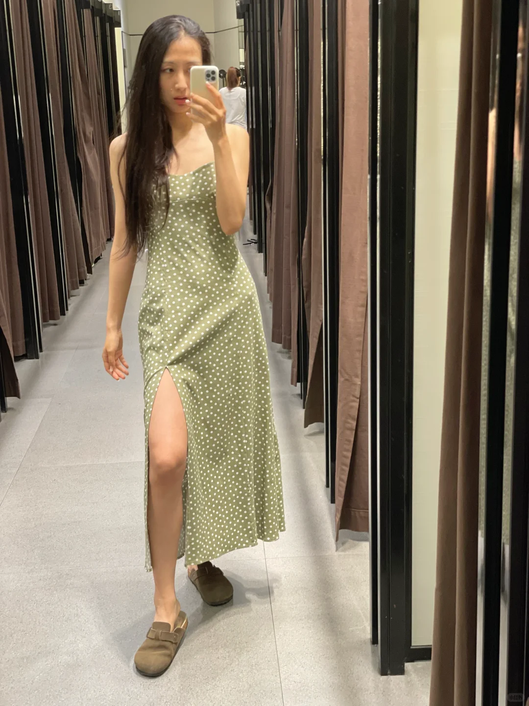 37岁无医美｜Zara试衣间