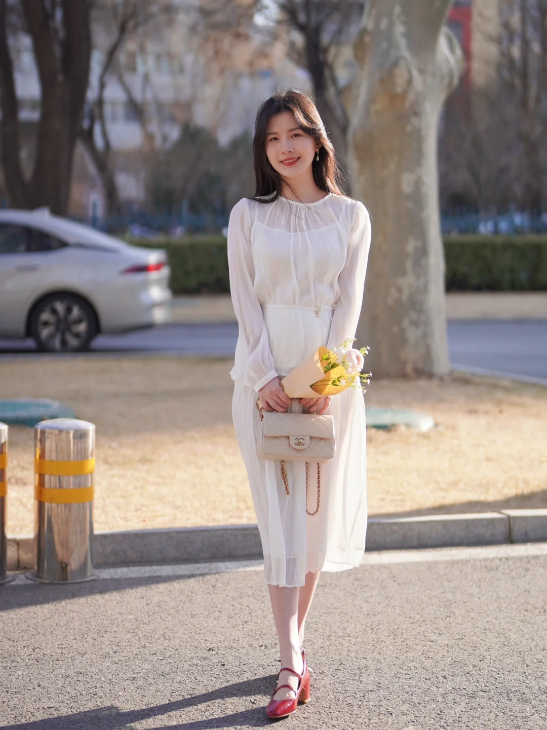 白色裙子好好看！美晕我自己✨