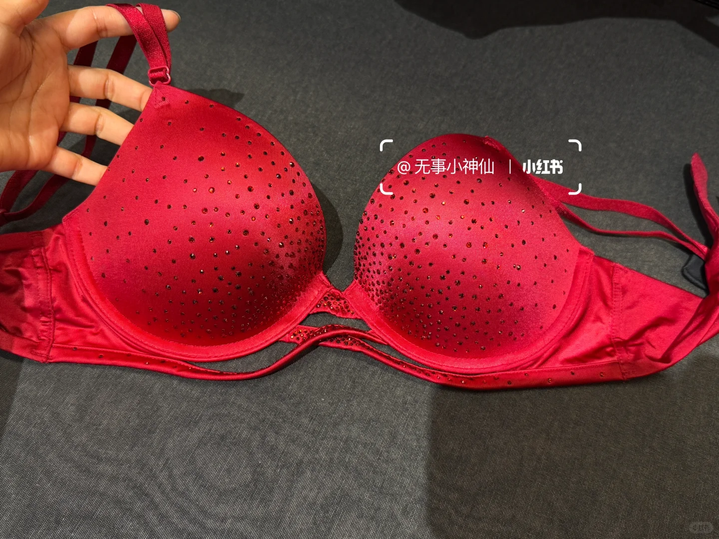VS新品✨有被闪到😍