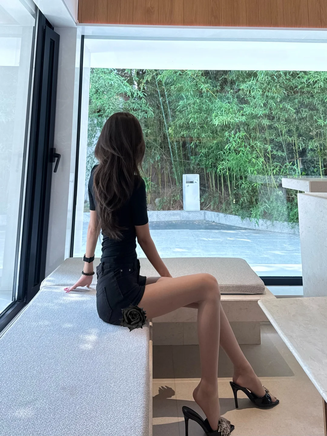 live｜还是黑色最好搭