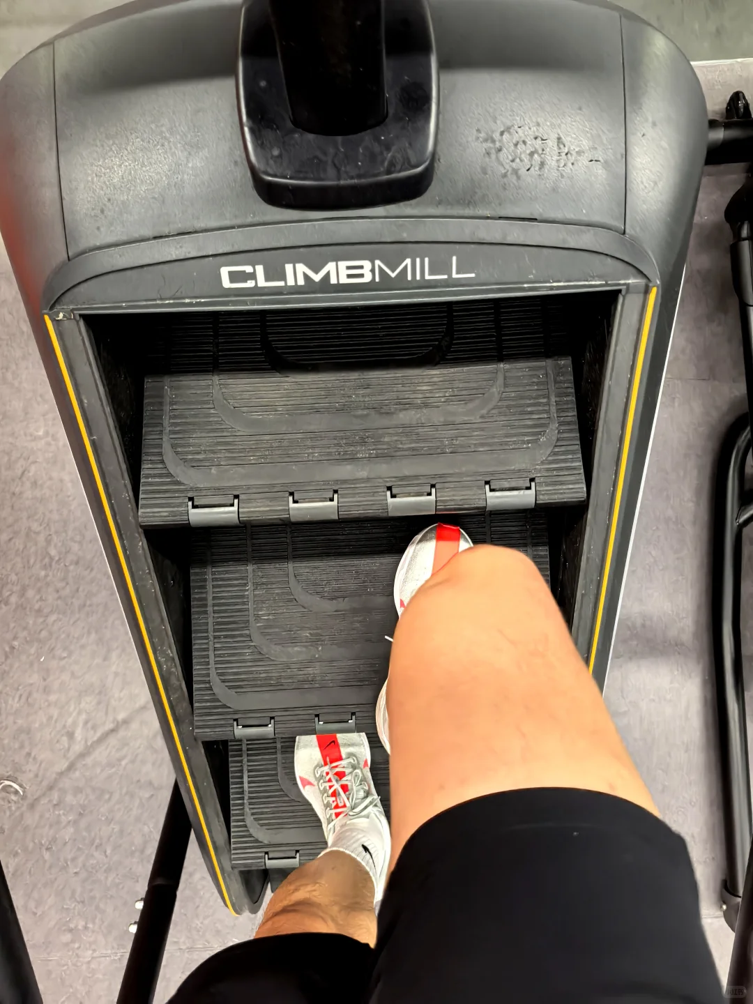 还是决定去健身房了|爱死这光了