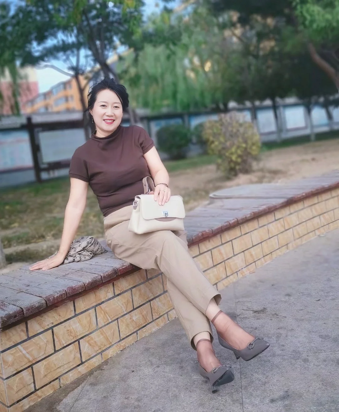 儿子夸我今天穿的特别有成熟女人味