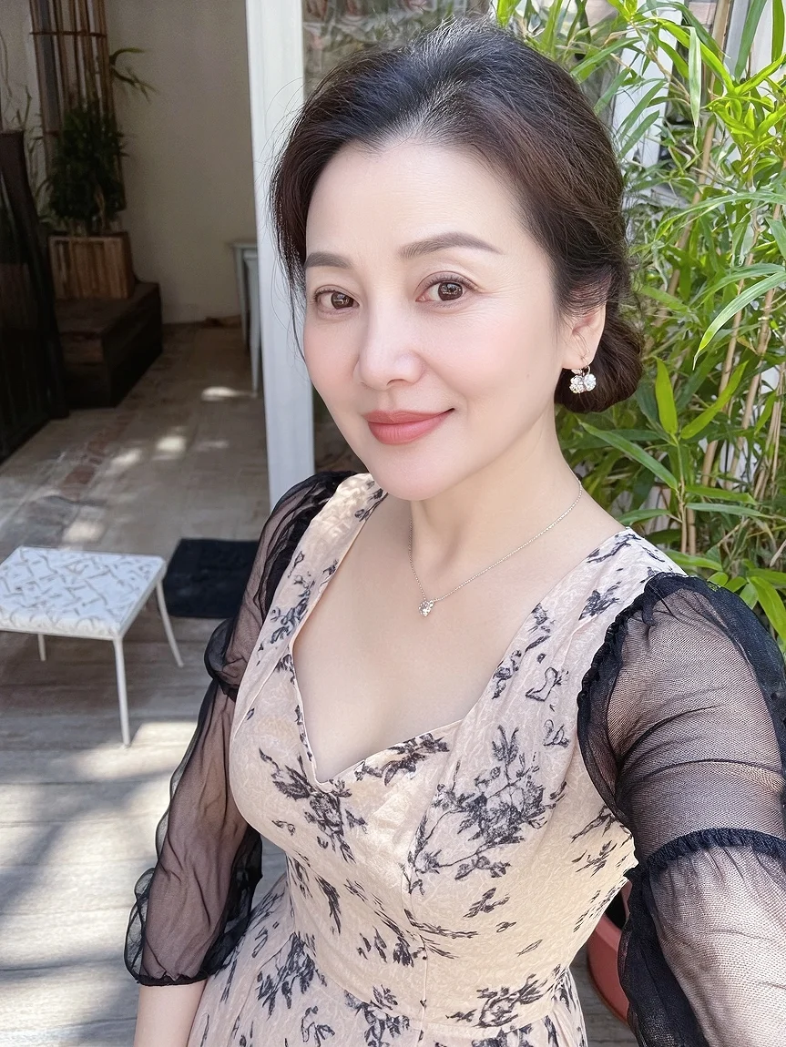 45岁了，还能被叫姐姐吗？