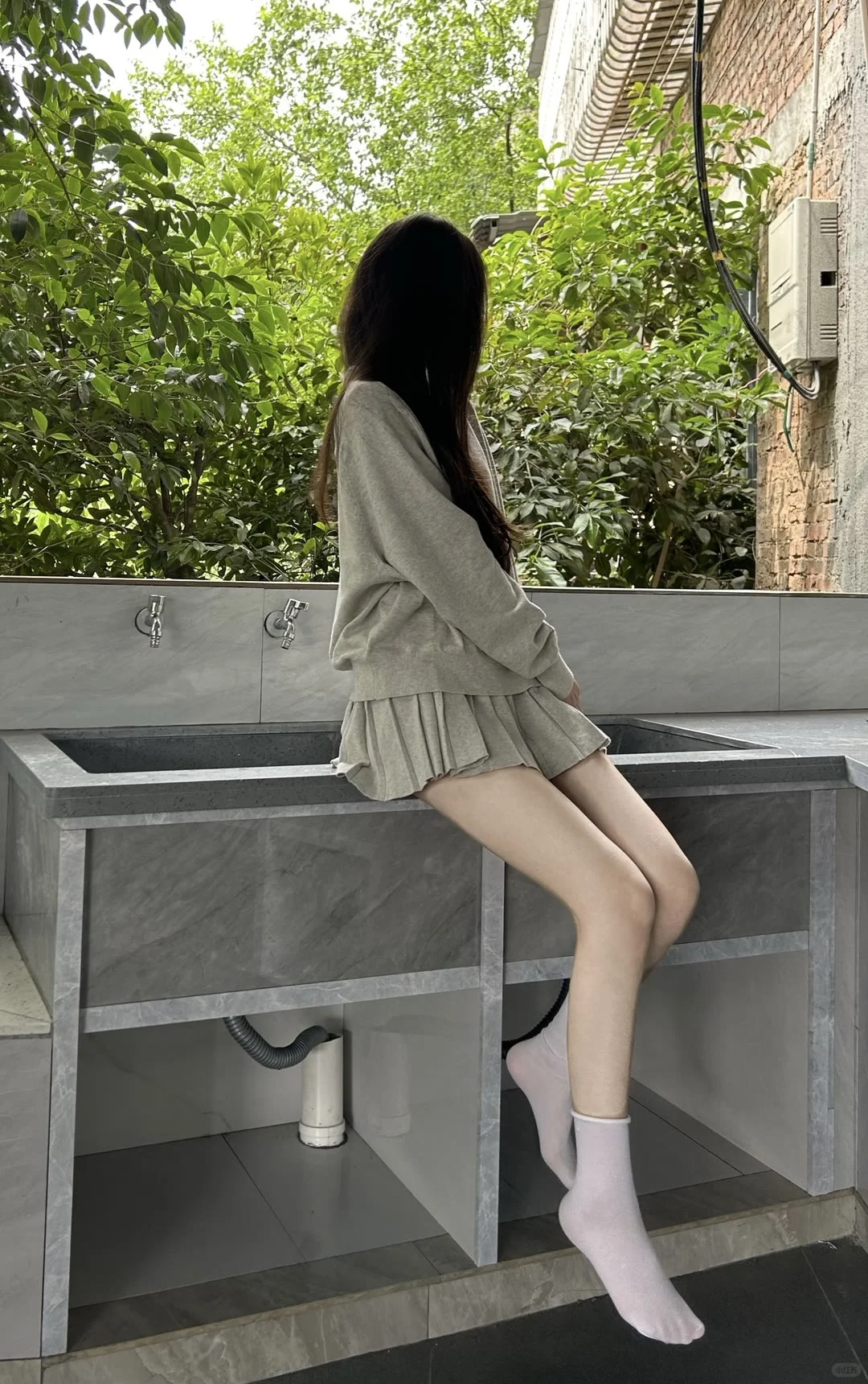 不穿鞋走路脚底都红了