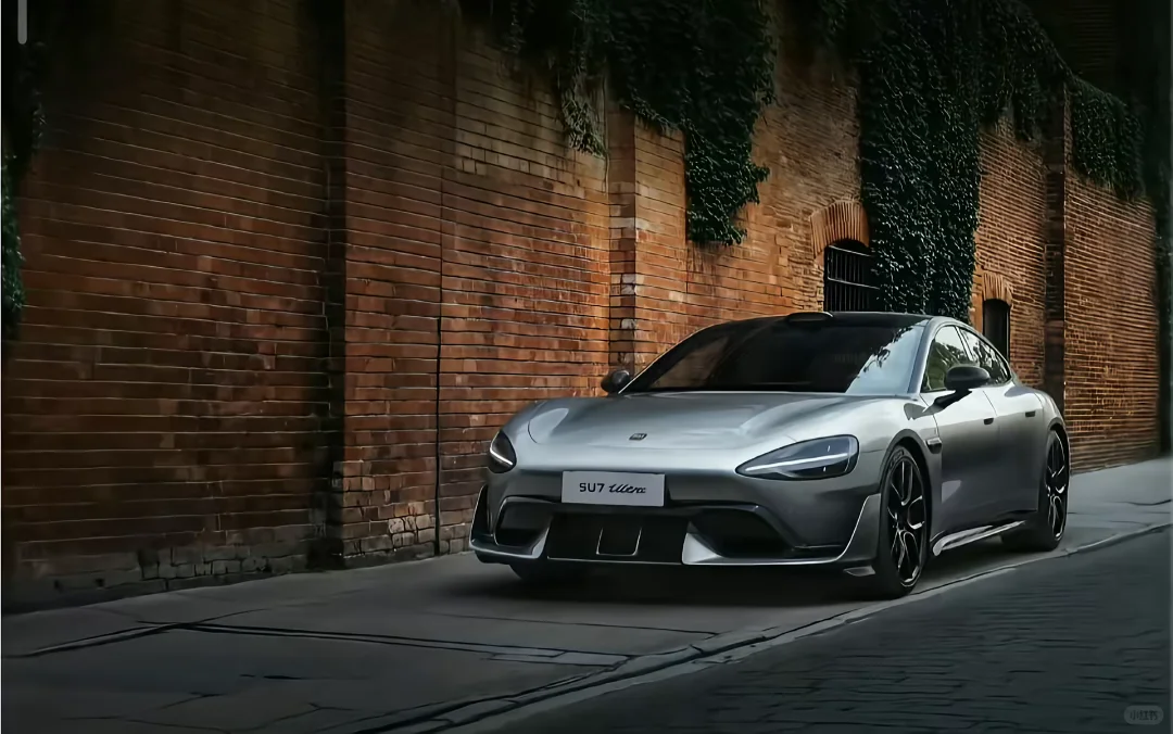 小米17pro系列背屏壁纸