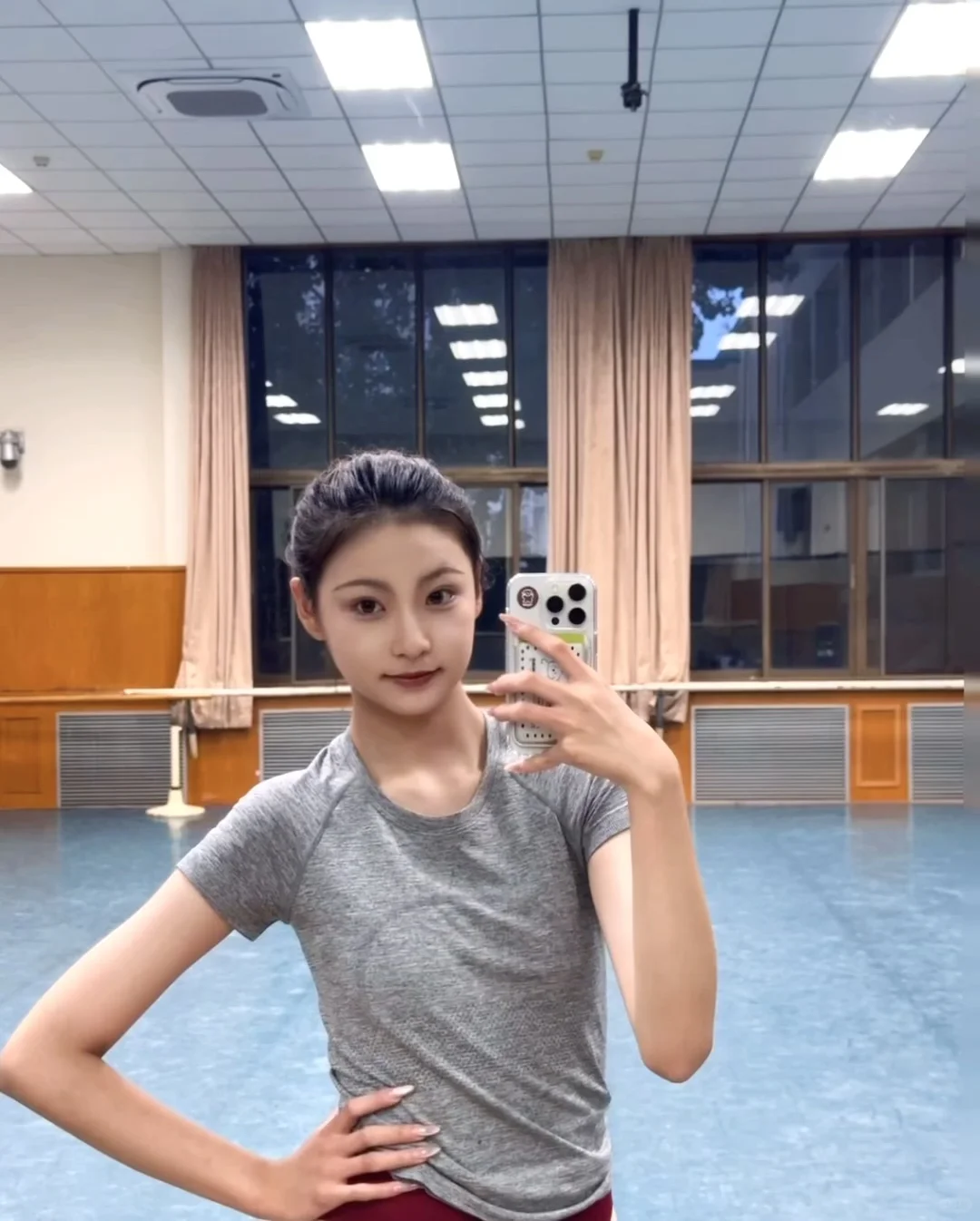 北舞大一|你可以永远相信舞蹈生身材管理思