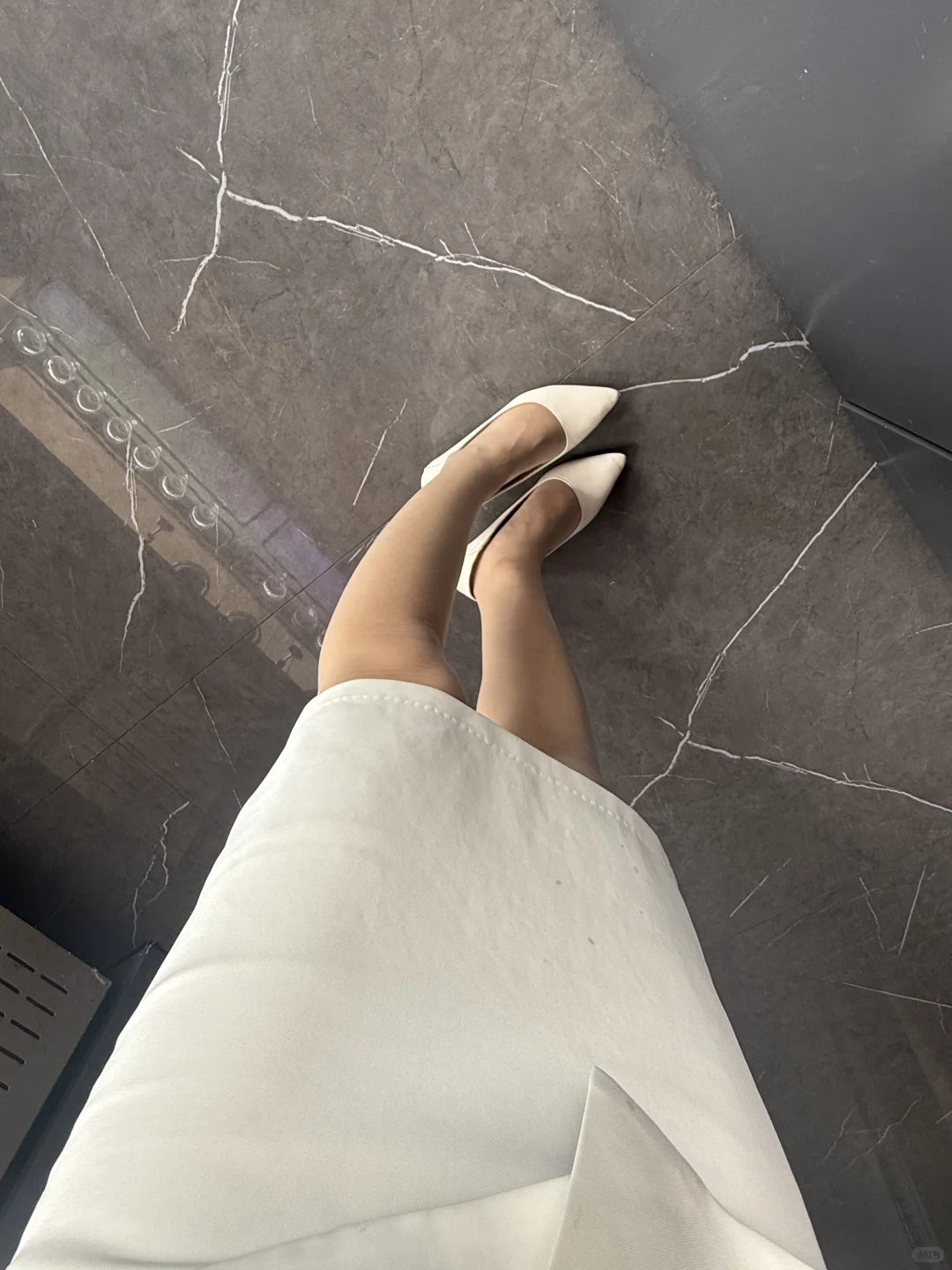 案场客服有必要天天换丝袜吗