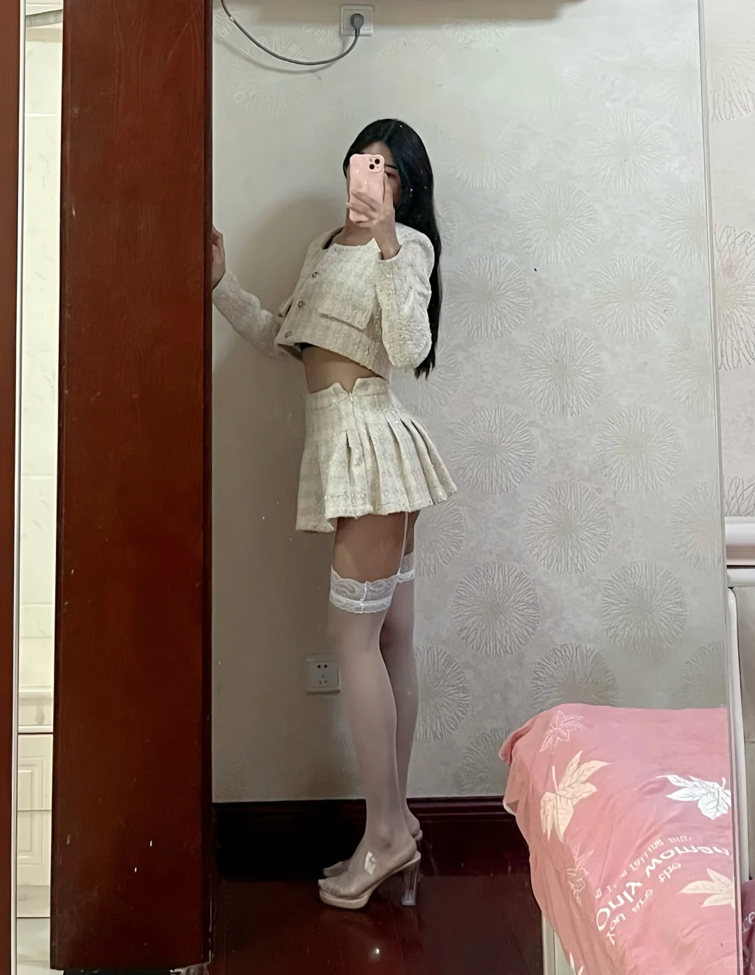 经济自由且精神富裕的沉默小姐