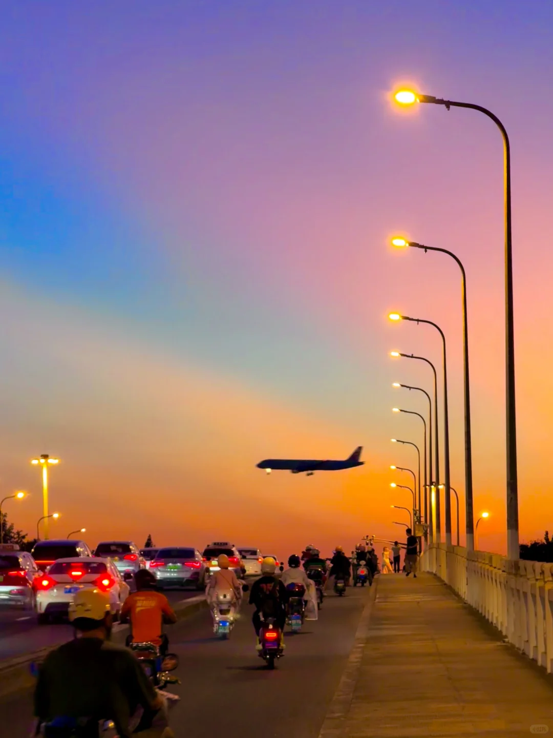 live📍上海彩虹色晚霞✨梦幻暮光之城!!