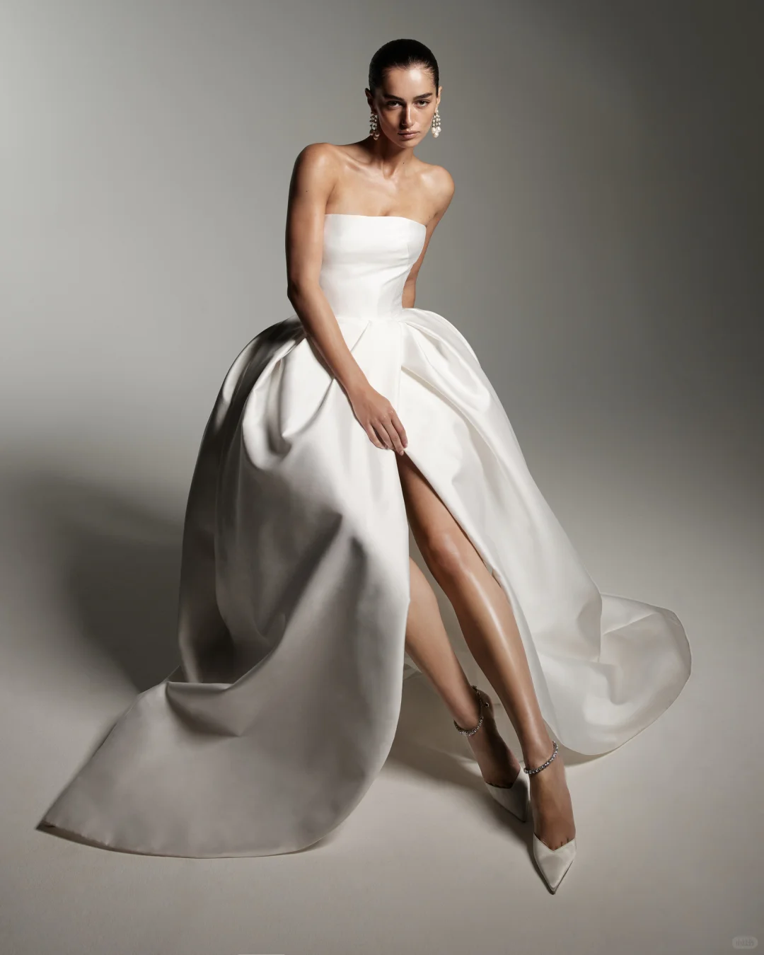 秀场积累 | 2026春夏MoniqueLhuillier婚纱
