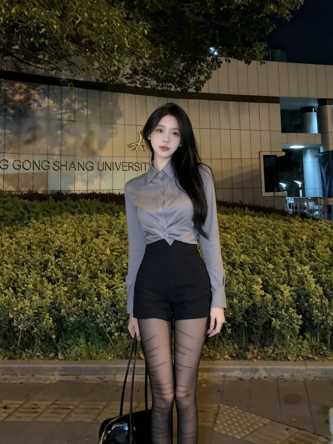 「高校氛围感穿搭」把校园晚风穿在身上🌃
