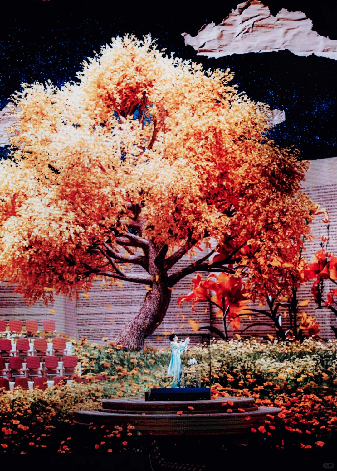 周深 | ☀「深深的」8月9日演唱会舞台日记 3️⃣