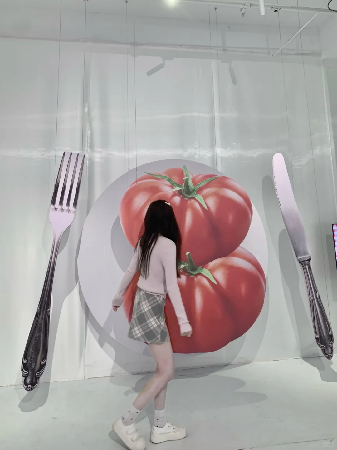 甜甜出现