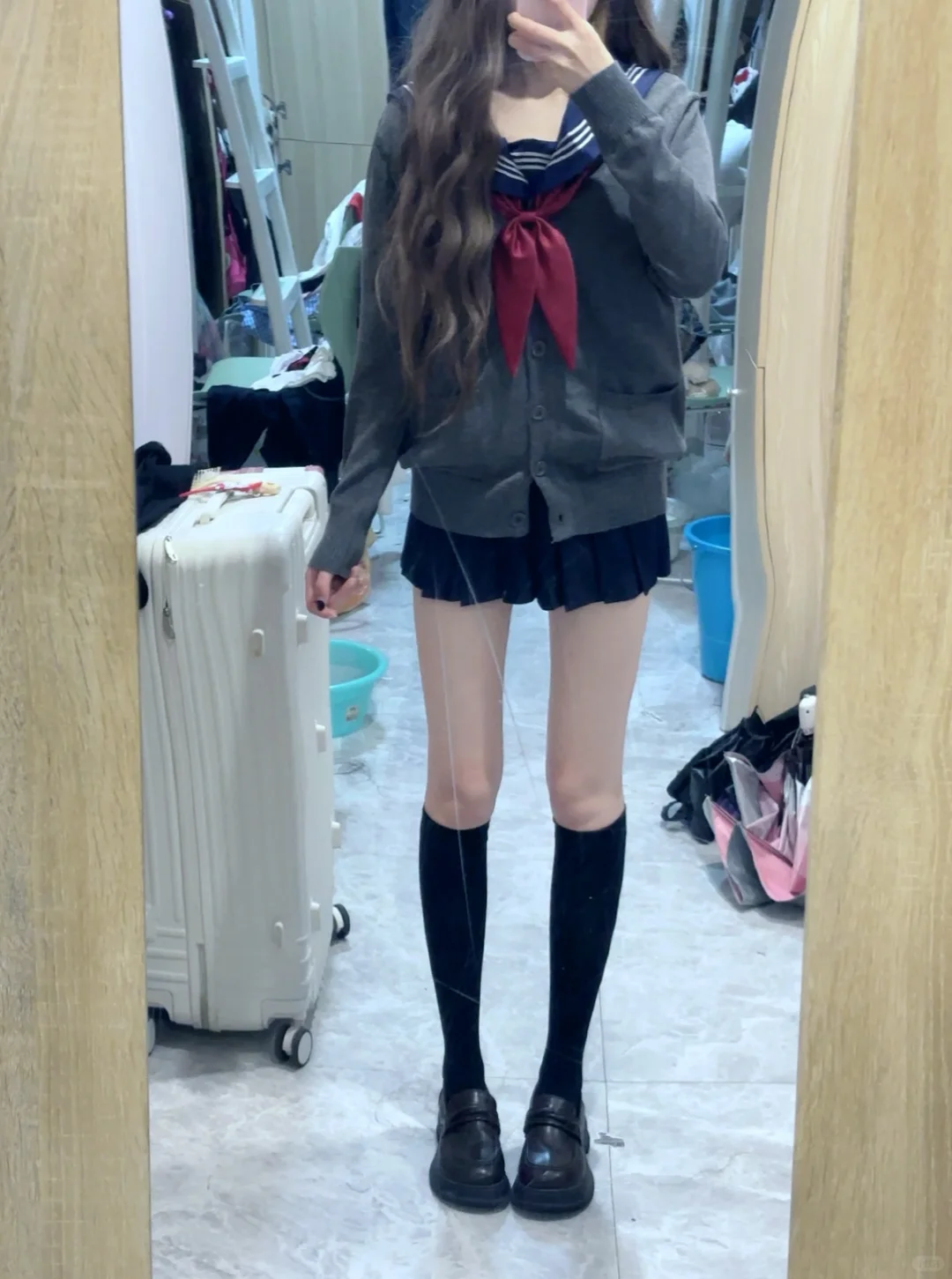 宝宝们 左or右啊😩😩😩