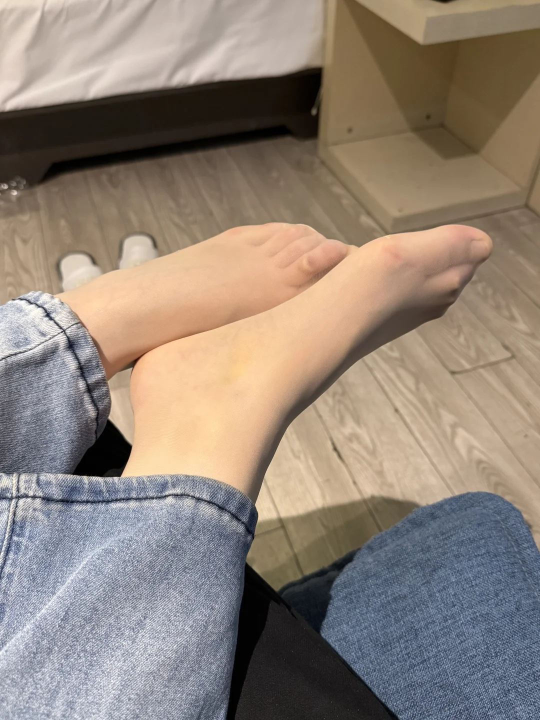 出来玩太太太磨脚了