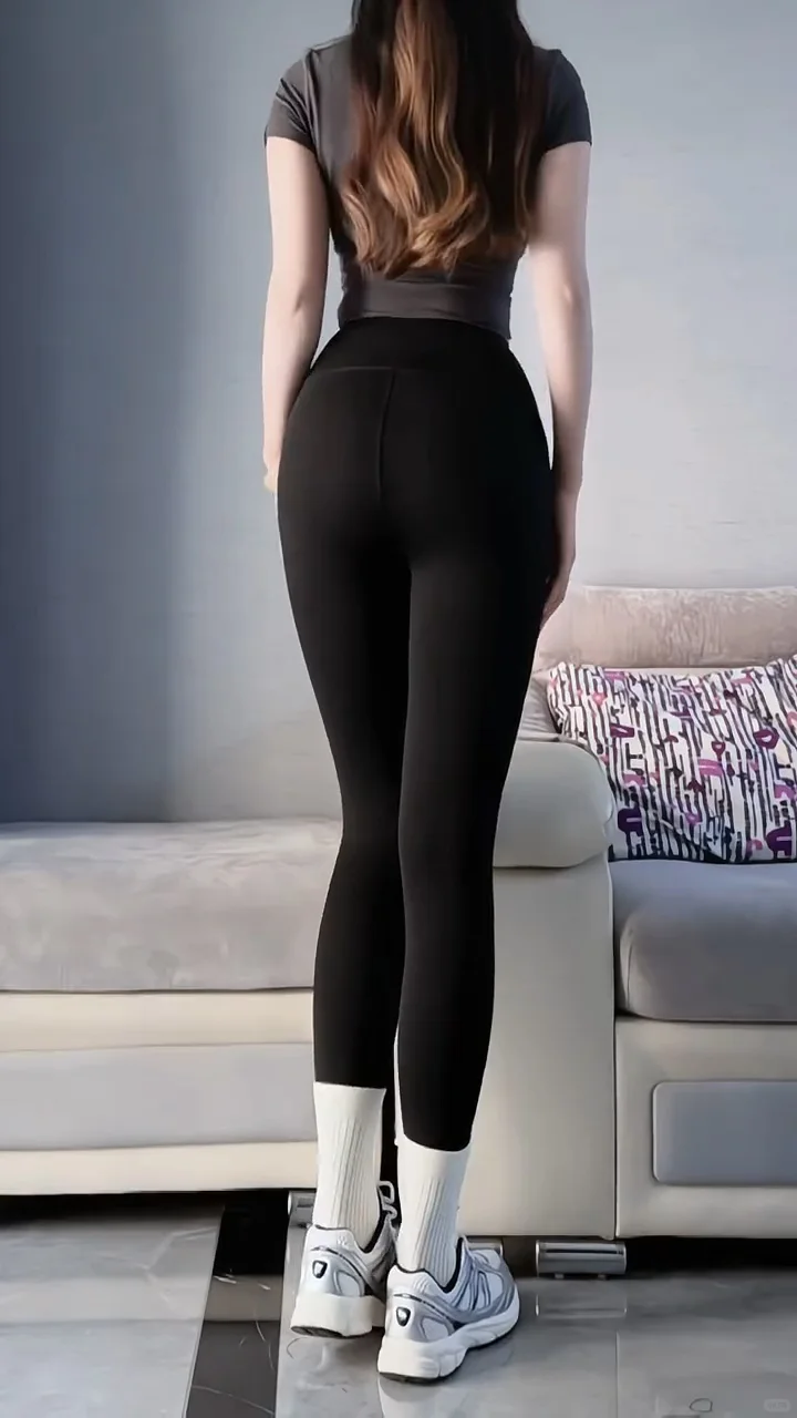 服了！我穿鲨鱼裤怎么这样.