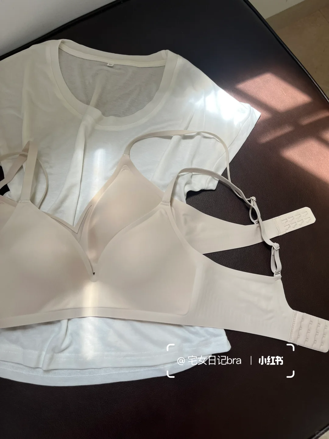 小胸不一定要显大!但一定要不空杯啊